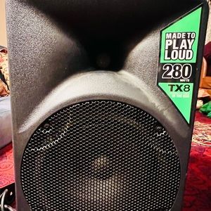 Alto Speaker TX8 for 170$ real price 200$ serious buyer’s only!!!
